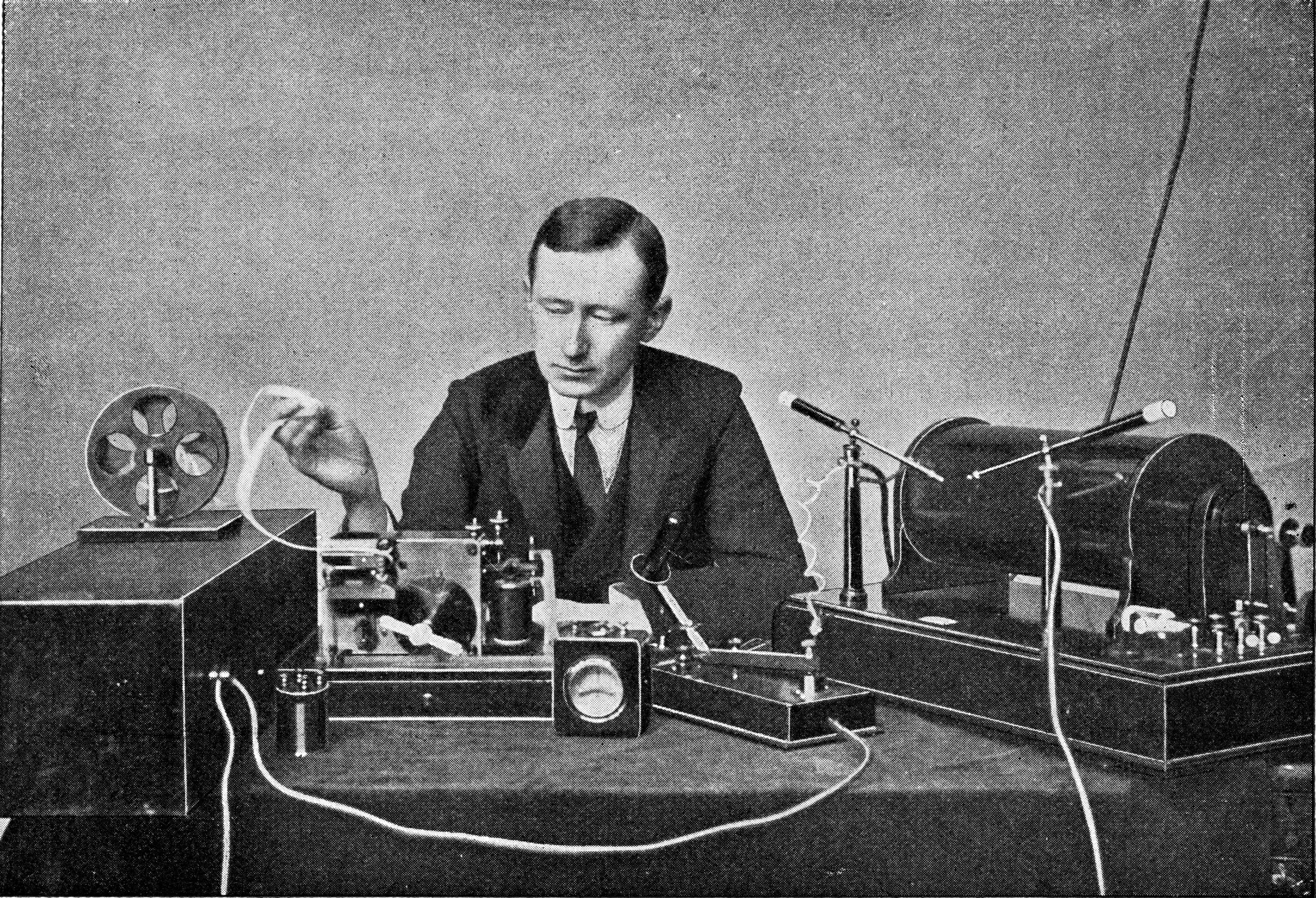 Marconi,In,Front,Of,His,Receiving,Device,For,Wireless,Telegraphy,